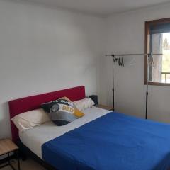 Chambre B2 dans un appartement en colocation