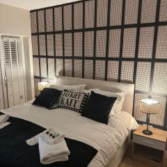 The Mayfair Lodge & Family Suite