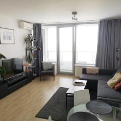 Sunny FREE parking beauty Balcony view, 3 towers residence