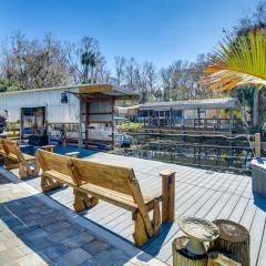 Less Than 1 Mi to Boat Ramp Canal-Front Retreat in Astor!