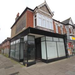 South Ealing Place