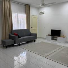 Iris 42 Homestay 3-bedroom