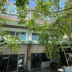 Baan Oui guest house - Nai Harn