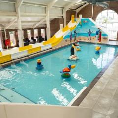 Lyons Robin Hood Deluxe Caravan