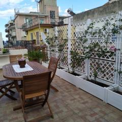 Attico Amelia Soverato Con Terrazzo e Barbecue