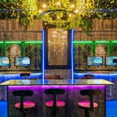 Awsome 8 Bd 6.5 Ba Sleeps 20 Encore