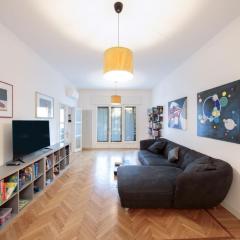 Principe di Piemonte apartment 10m Venice 6 guests