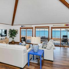 The Waters Edge Sleeps 8