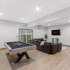 Twin Chalet - 6 BDs Hot Tub Game Area and more