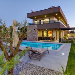 Pieron & Bavigo Villas - Spa Oasis