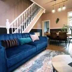Helen's 3-Bedroom House in Abertillery