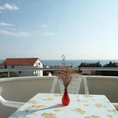 Apartments Luaniva 50m from the see