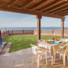 Seafront apartment with stunning Asinara views