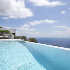 House G in Kardiani Tinos