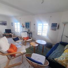 agreable appartement situe en front de mer