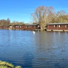 Filby Broads Lodge Houseboat