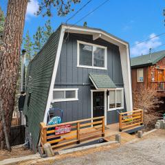 Cozy Crescent Tree Cabin Near Bear Mountain