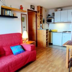 Appartement aux Adrets-Prapoutel, 2 pièces, balcon, proche pistes et commerces - FR-1-771-48