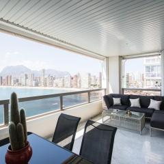 Excellent apartment in front of the sea!
