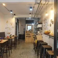 Feel Good Hostel bk