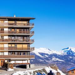 Apartment Les Arolles A1 by Interhome