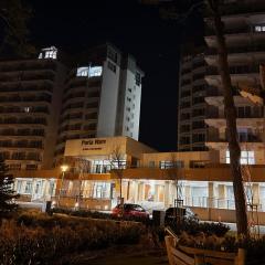 Apartament 340 - Sea View & 10th Floor