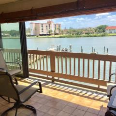 Blue Haven Condo - Waterfront, Heated Pool, Bay