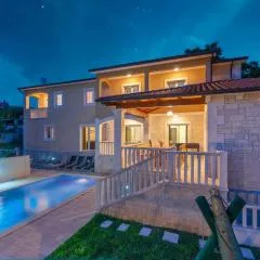 Villa Coridigo - Unique High Position, Panorama Nature View, Cozy Dining Terrace, Fenced Property