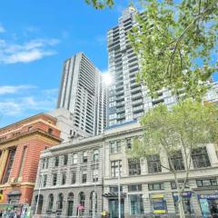 City Point - Luxury Apt with parking pool tennis