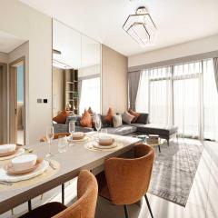 Modern 1-Bedroom Apartment with Luxurious Amenities in JVC