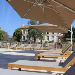 Château de Servanches - Gîtes 20 personnes - Dordogne - Piscine