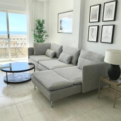 Panoramic Sea Views with Balcony, Air Conditioning and Parking