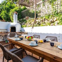 VILLA LUNA VI4339 By Riviera Holiday Homes