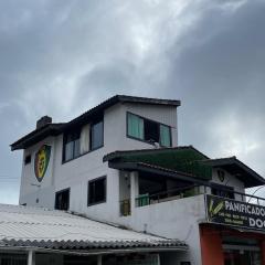 Flora e Fauna Hostel