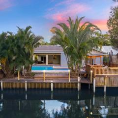 Waterfront House - Solar Heated Pool, Arcade Games