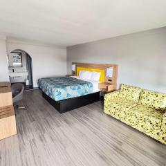 Days Inn by Wyndham Gonzales