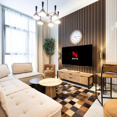1BR The Crown Apartment by Blue Cloud Holidays