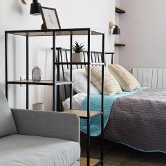 Cozy Apartment with Sea View Near City Center