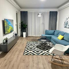 Regina's Sky View Apartment 32nd floor