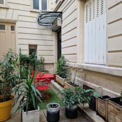 Studio de charme Paris Champs Elysees