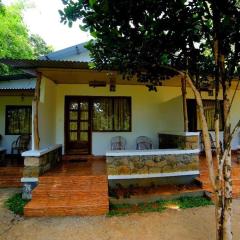 Glenmore Resorts Munnar