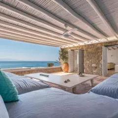 Beachfront House 50m from the beach