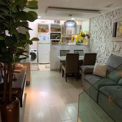 Casa 23 em Condomínio à 700m da Praia dos Astúrias Guarujá - SP