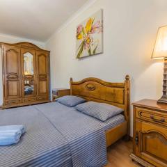 Апартаменти 2-кімнатні в центрі, м. Палац Спорту