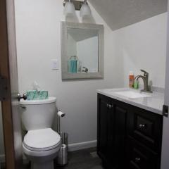 Sunny and Charming Room in the Heart of Grand Junction