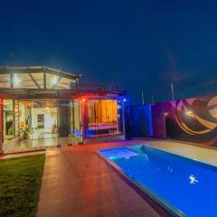 Casa de temporada container 1,5 Km da Praca