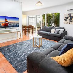 Coconut Palms Apartment with 2 Bedrooms