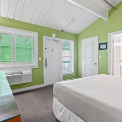 Oceanfront Inn Room #11- Standard Room - King Bed