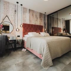 ROSE LUXURY APARTMENT & 24h self check-in with private parking