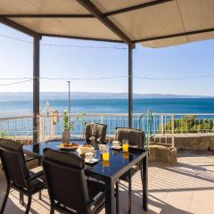 Anamarie Beachfront Apartments